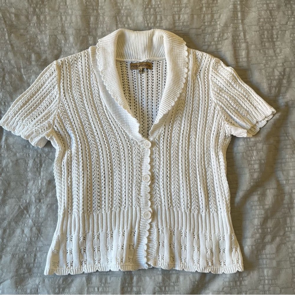 WHITE COQUETTE KNIT SHORT SLEEVE